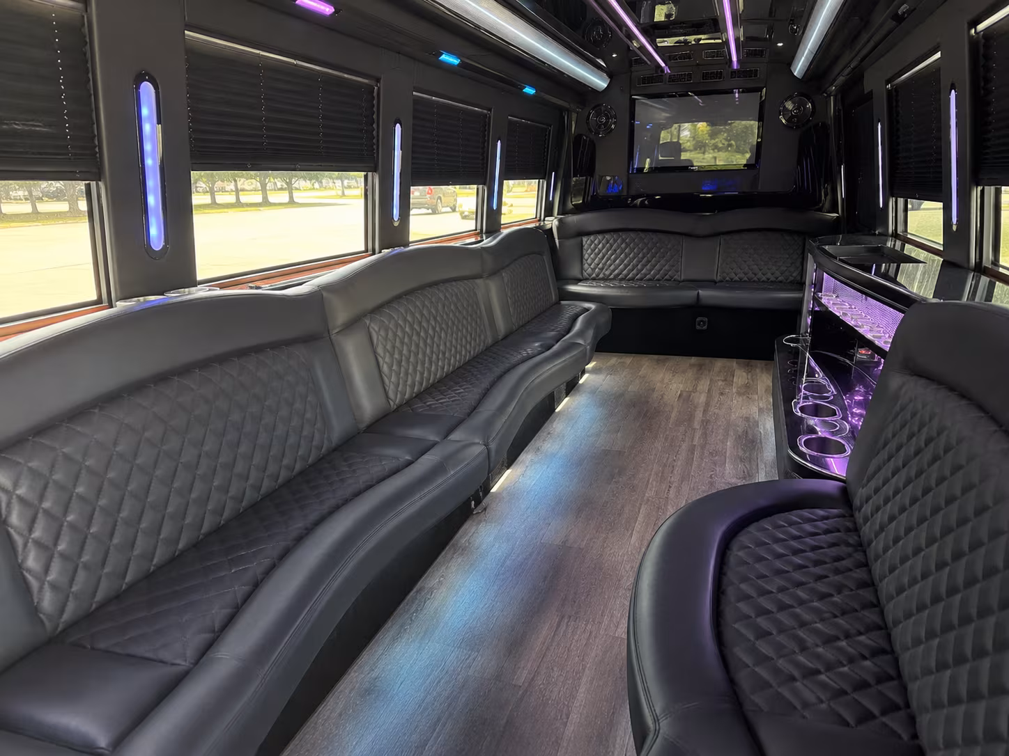 Long Beach Winery Tour & Pub Crawl Transportation