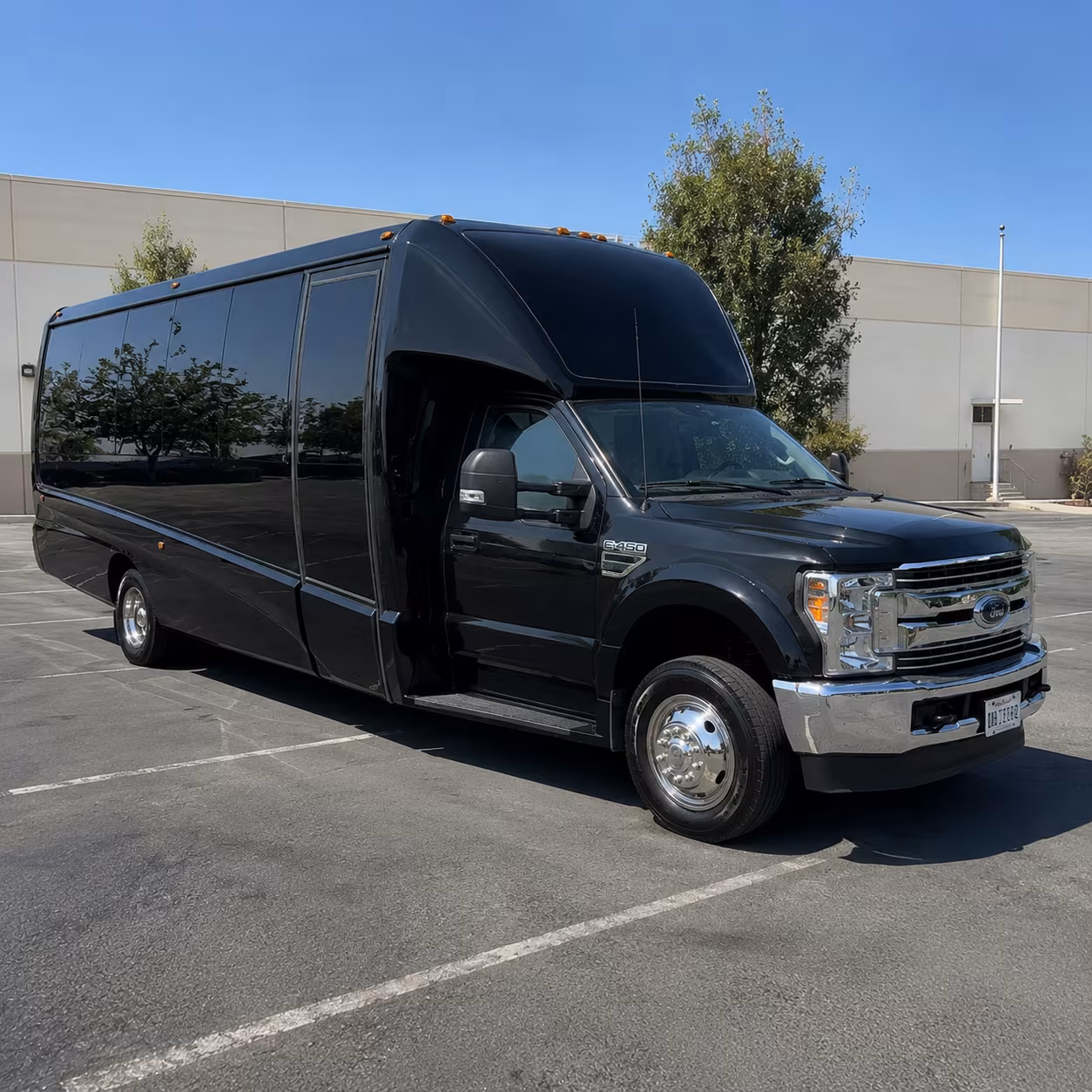 Long Beach Birthday, Sweet 16, & Quinceañera Transportation onboard seating